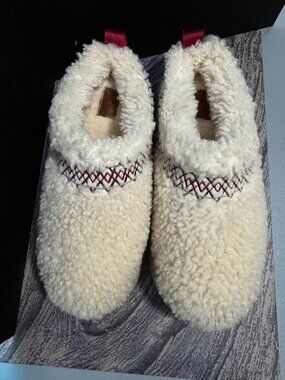 UGG Tazz UGG Braid Slippers Natural Cream Women’s Size 7 Platform w/ Box